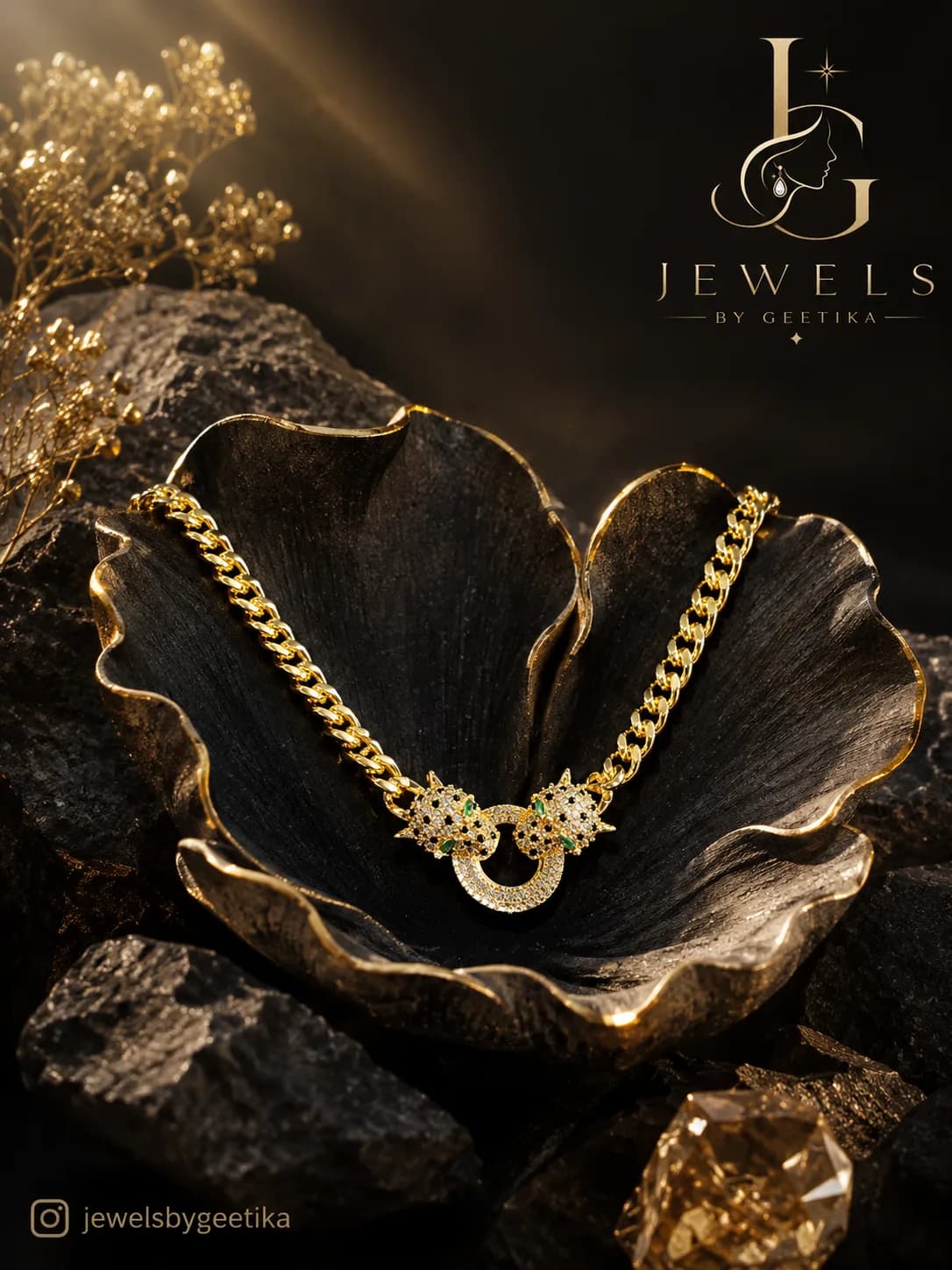 Bella Necklace view 4