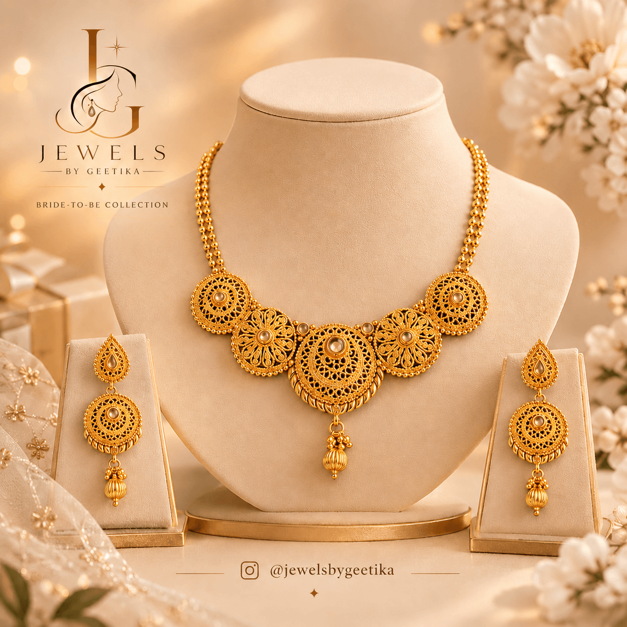 Kaveri Necklace Set view 4