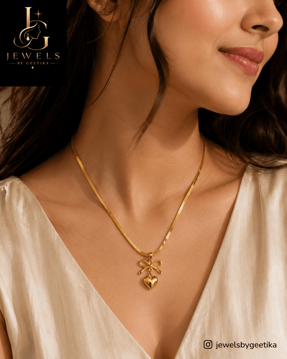 Loveknot Pendant view 2