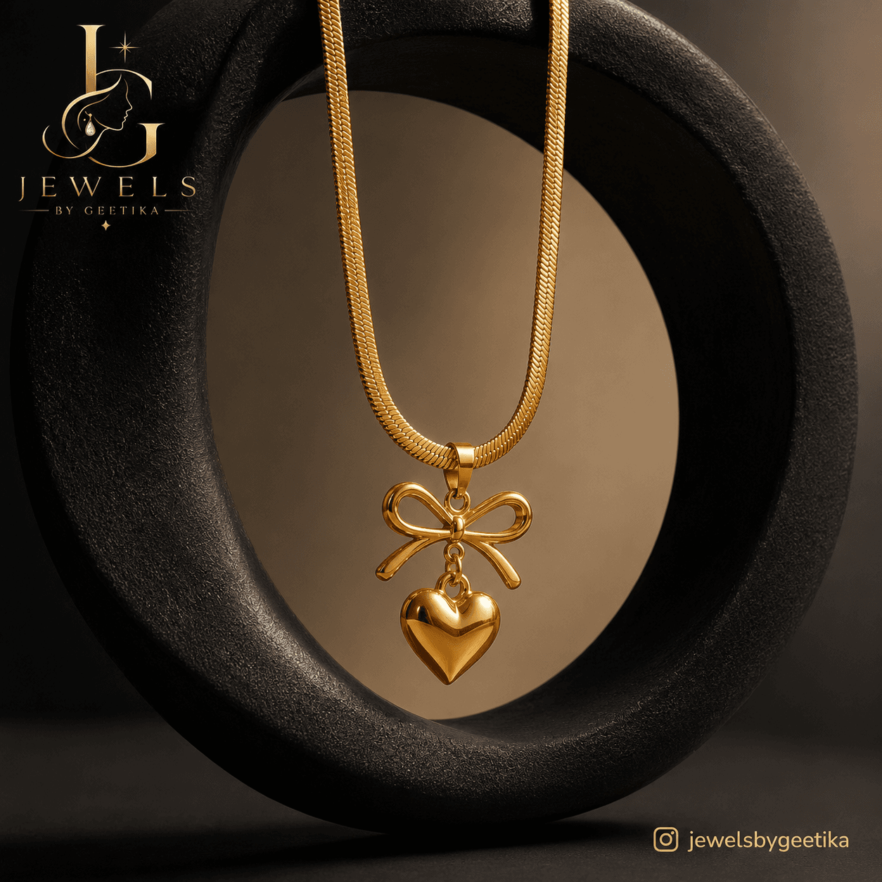 Loveknot Pendant view 4
