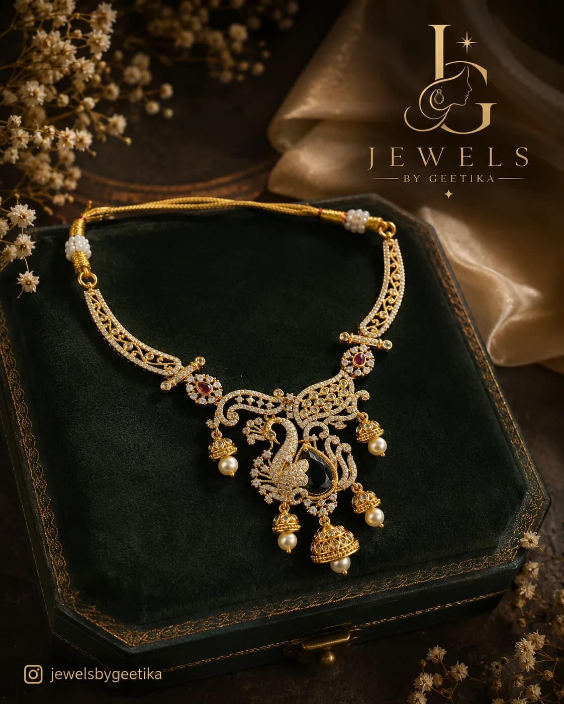 Rajsi Necklace Set view 3