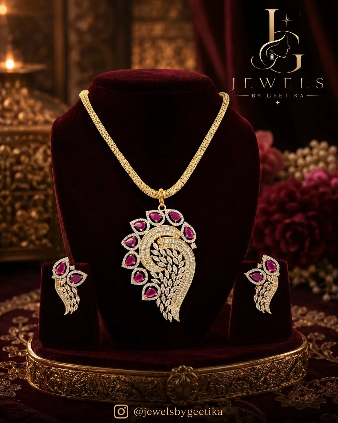 Adaa Necklace Set